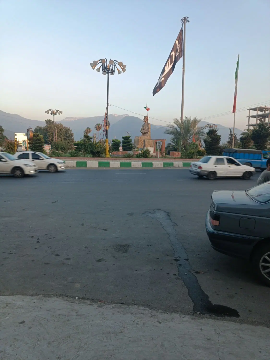 اجاره مغازه تجاری در خان ببین دور فلکه