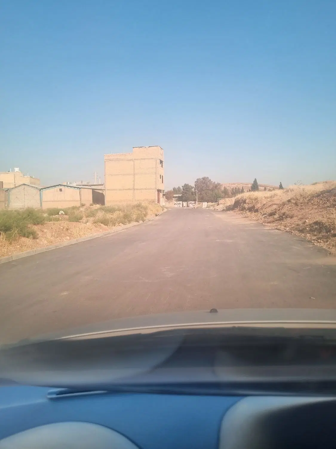 زمین مسکونی ۳۰۰ متر