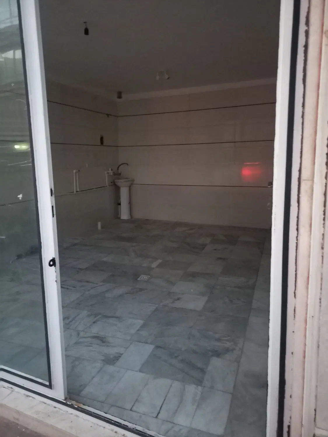 اجاره یک باب مغازه در خیابان کوثر