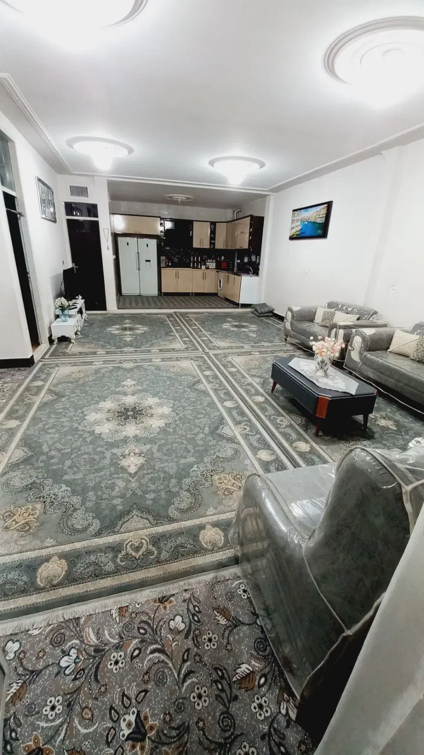 خانه دوطبقه پوشاک