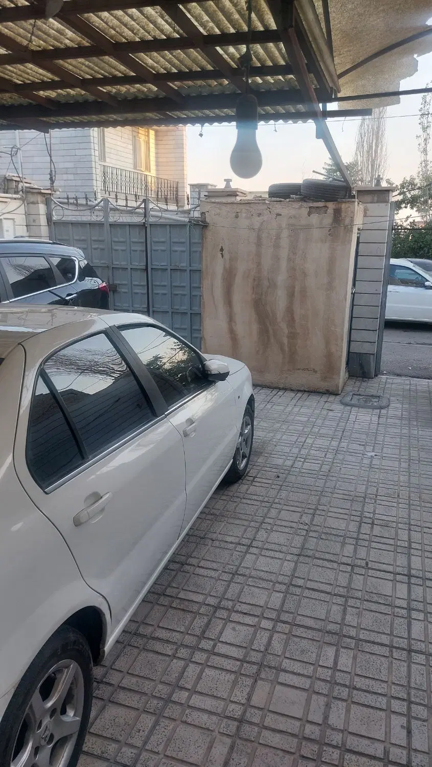 ویلایی فروش ۲۰۰ متری بر ۱۰ بنیاد ۲۲ بهمن