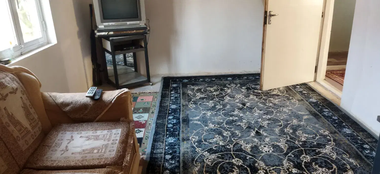 اجاره روزانه هفتگی ویلای روستایی تراس دار