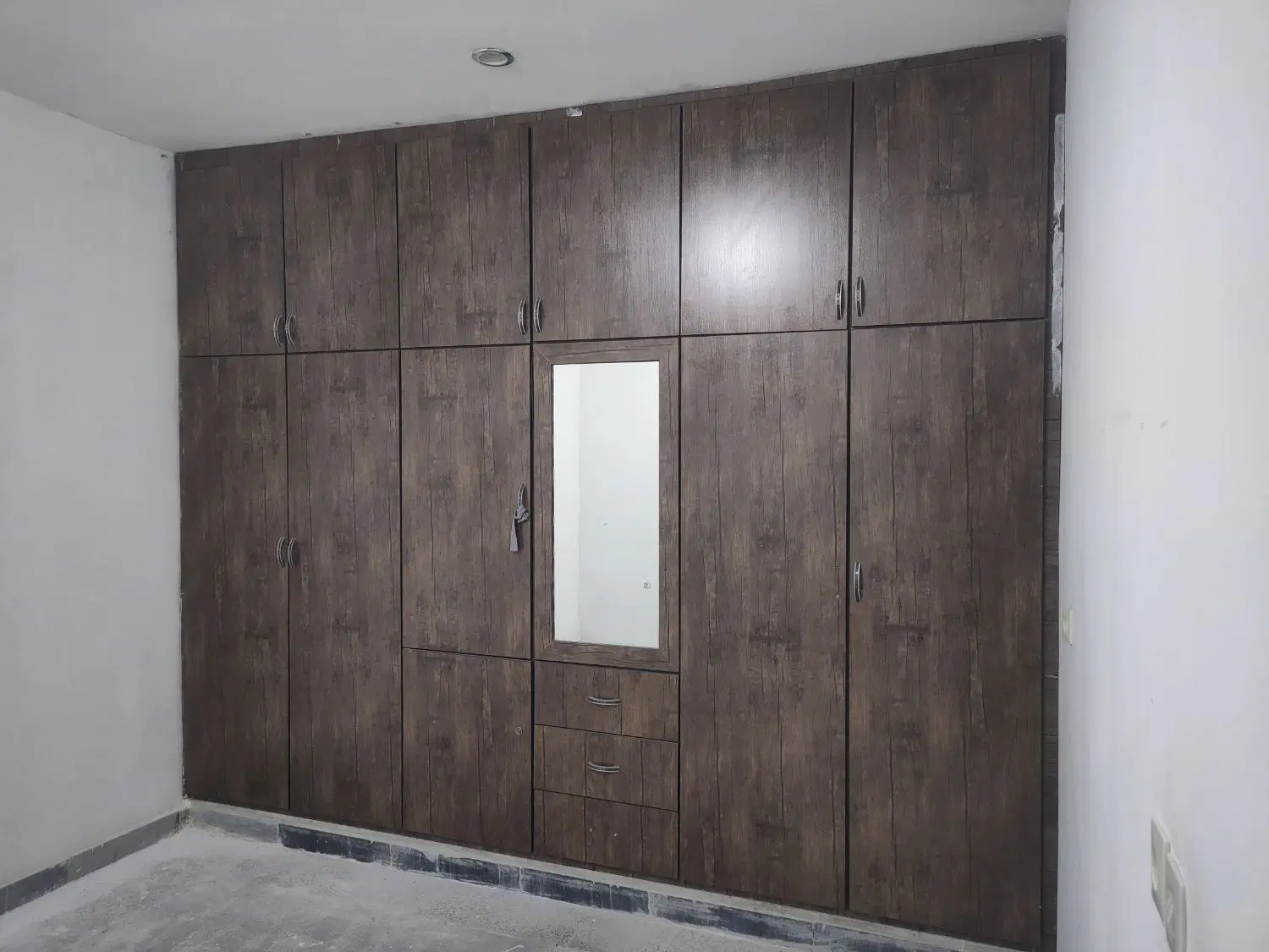 اجاره خانه طبقه بالا بدون پارکینگ