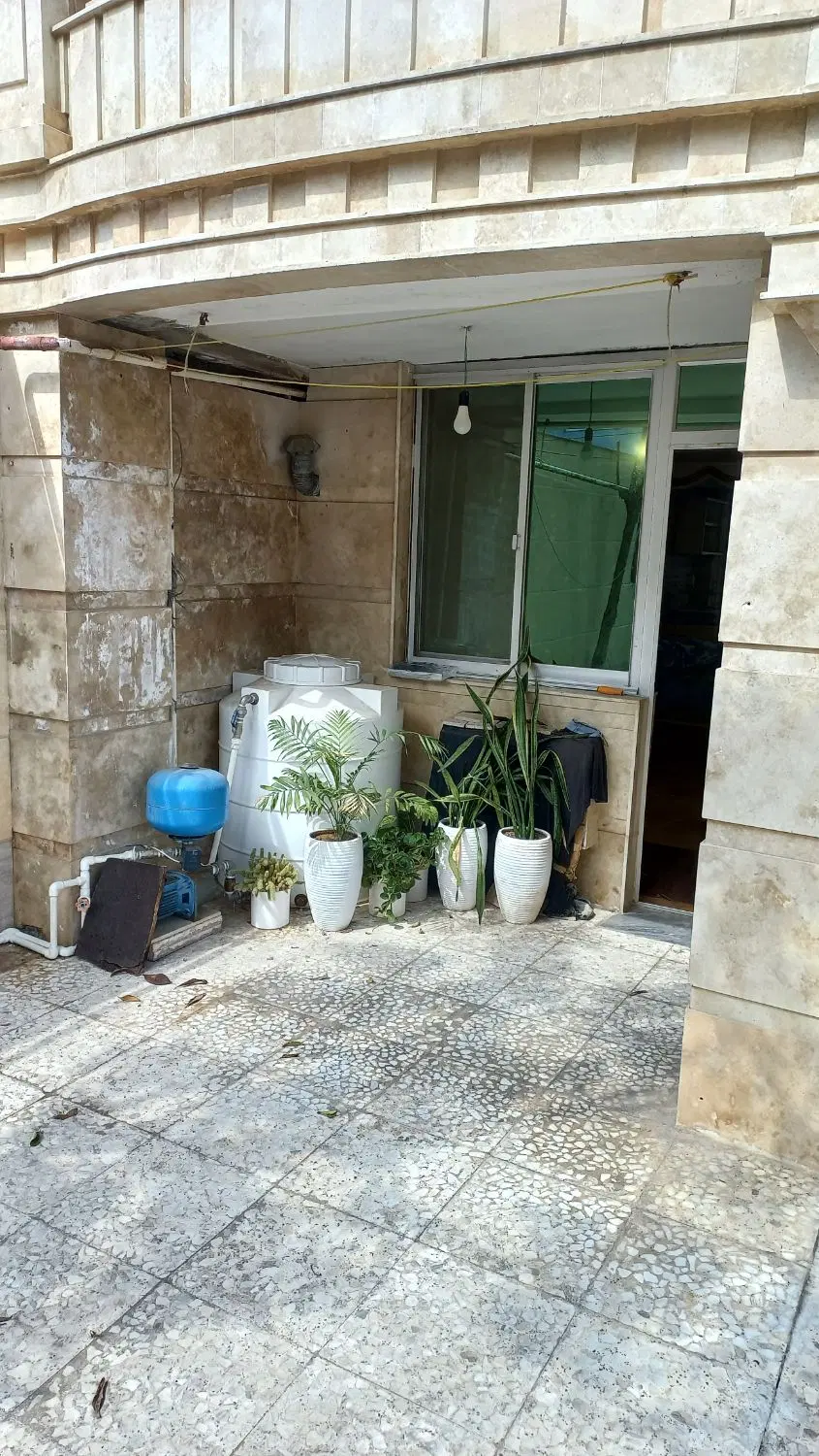 واحد ۵۵متری خ یکتا