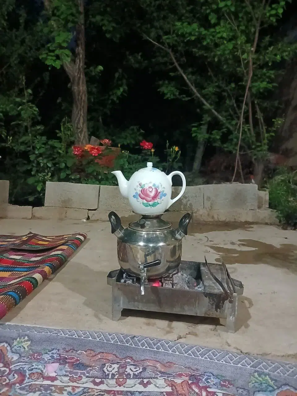 باغ صحرای فروشان چهار جاده ای آدریان