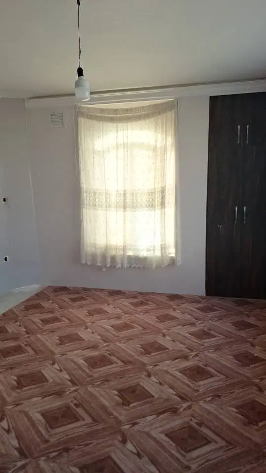 سه طبقه ویلایی دربست