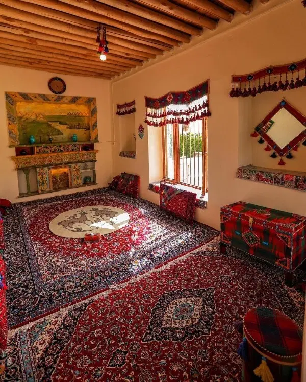 خانه کلنگی پشت بیمارستان