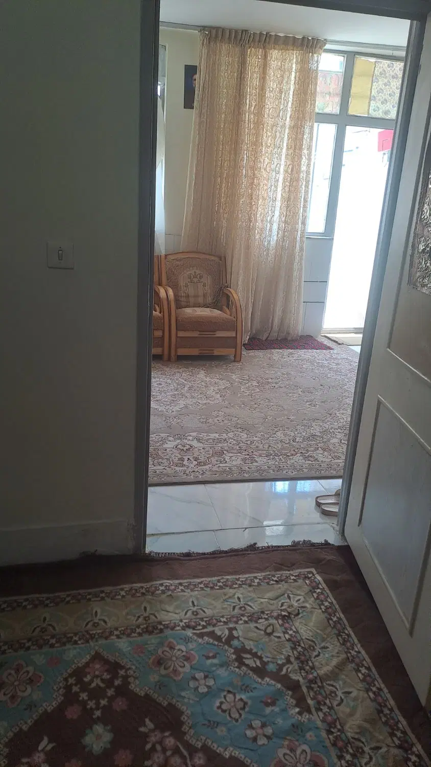 خانه مسکونی ویلایی واقع در ملک شهر