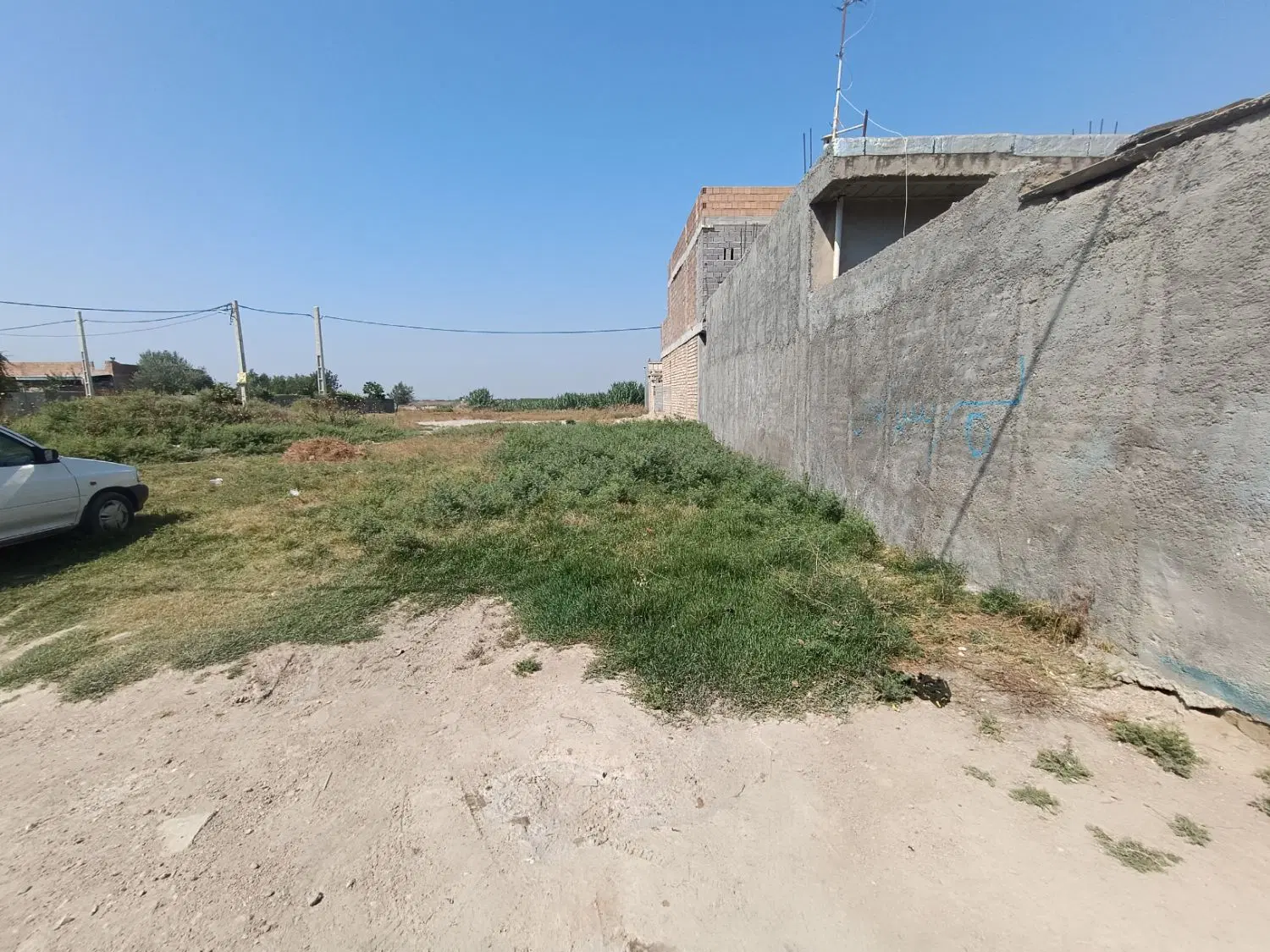 زمین مسکونی کاربری دار کوسه