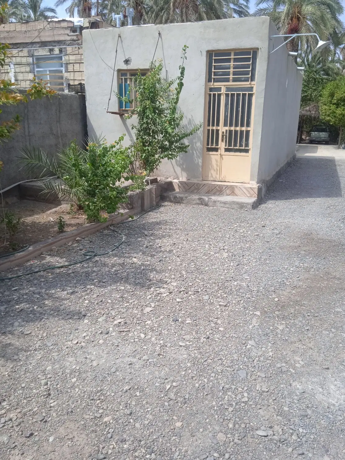 یک خونه جهت اجاره با3امتیازاب برق گازخونه دربروات