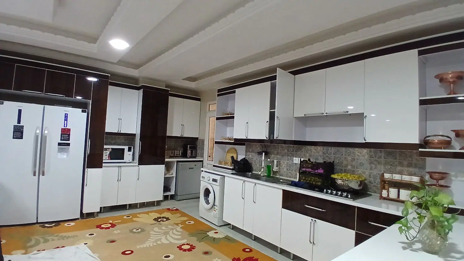 اجاره واحد همکف دارای پارکینگ