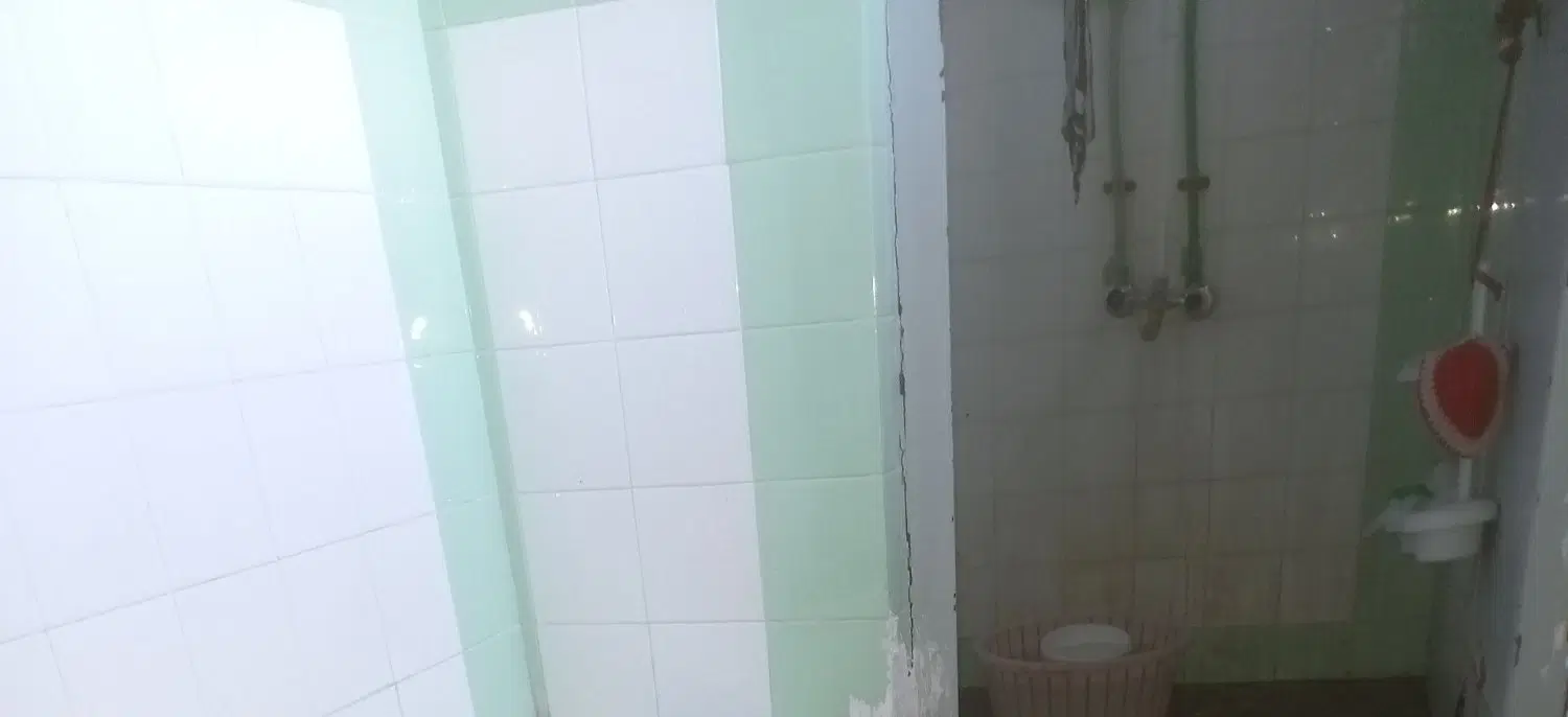خانه مسکونی آهن قدیمی سالم