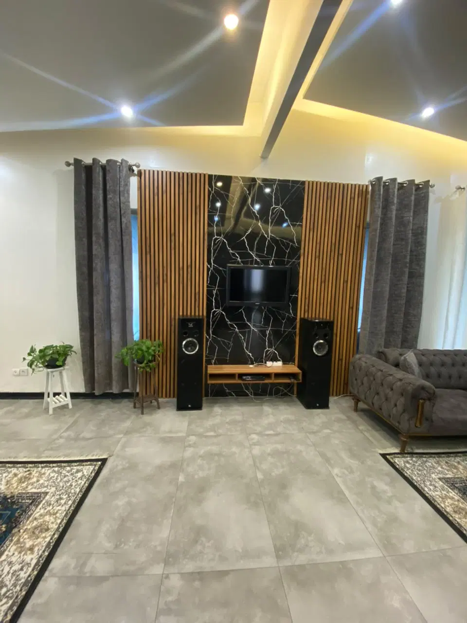 اجاره سالیانه۲۰۰۰مترکردان کوهساراب.برق.گاز (کنتور)