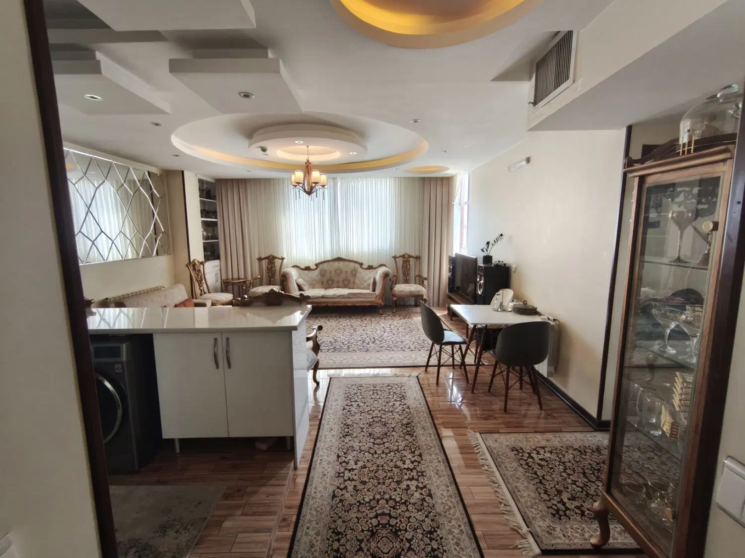 آپارتمان خ نبوت نوساز