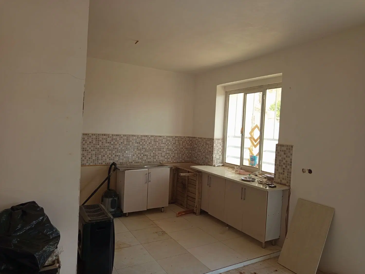 ۱۰۰ متر خونه ویلایی تازه ساخت خیابان عاشوراتاکستان