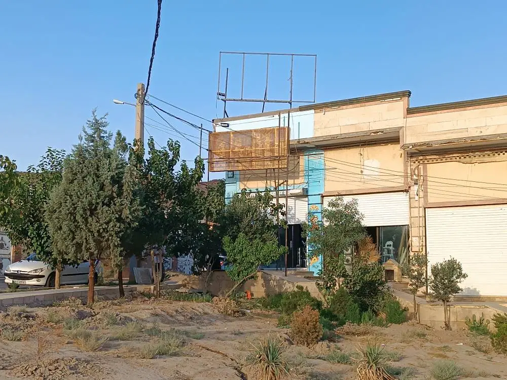 اجاره مغازه 24 + 24 متری