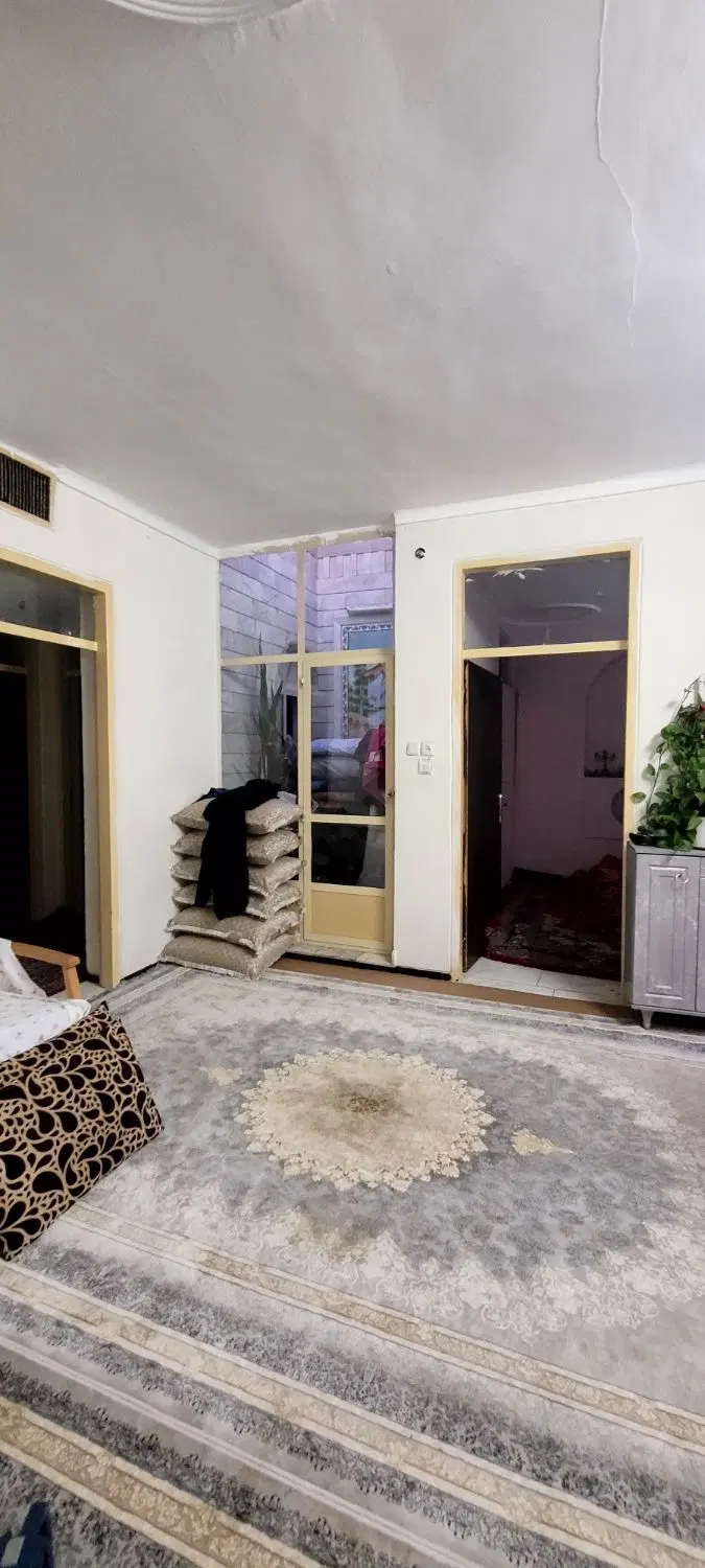 منزل ویلایی یک طبقه دربست