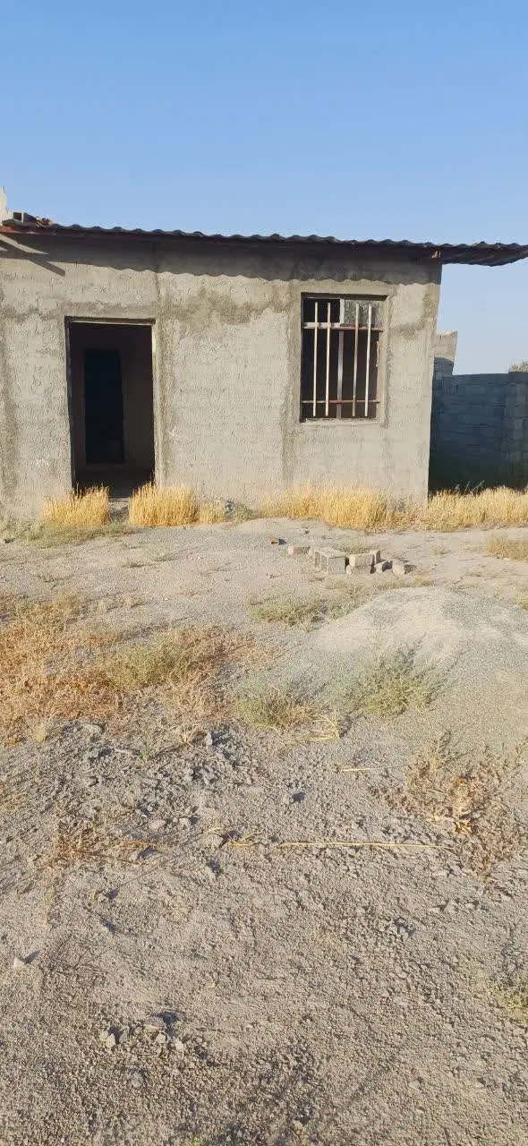 زمین چهاردیواری