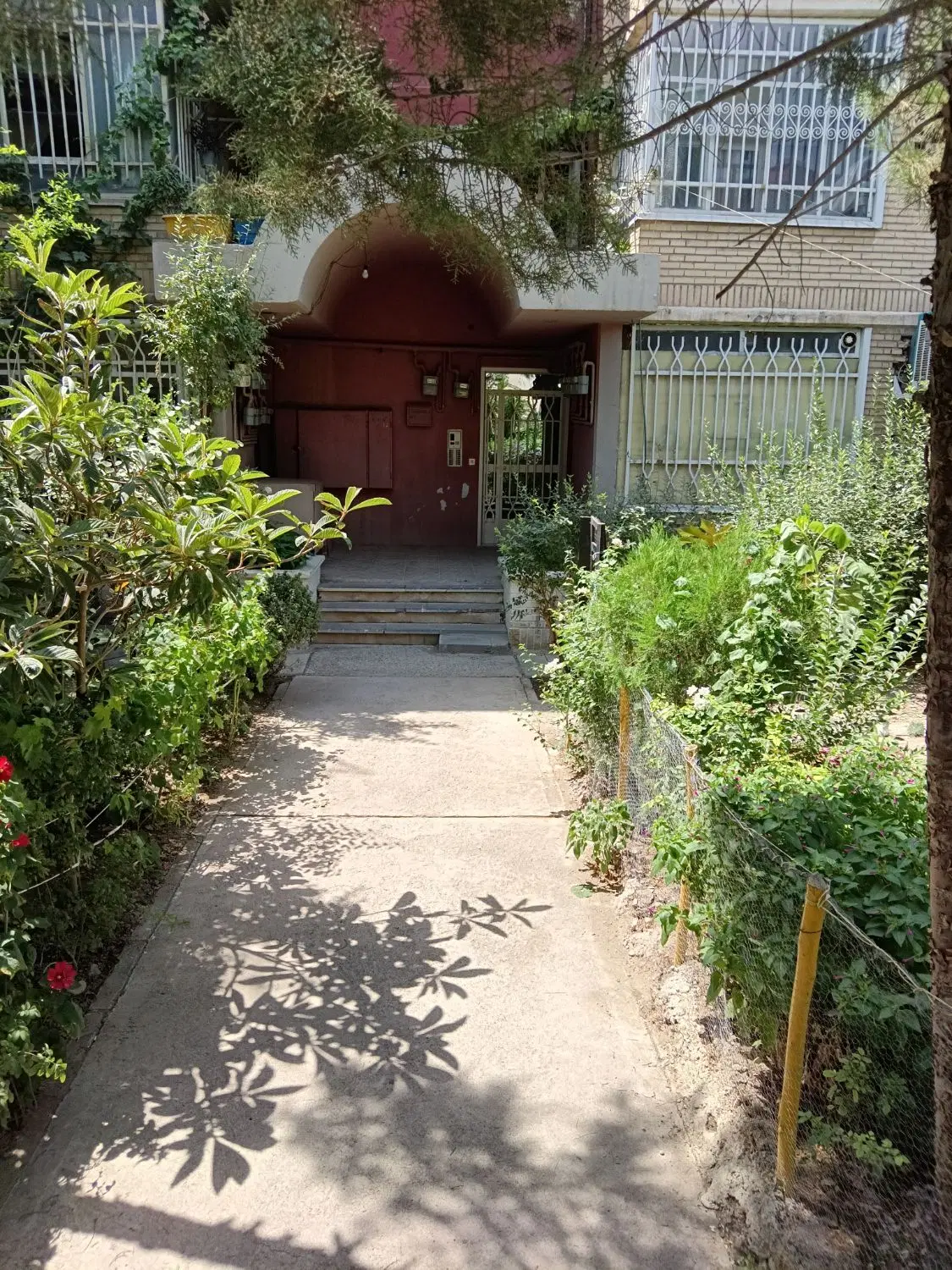 اجاره واحد ۴۲ متری هزارواحدی