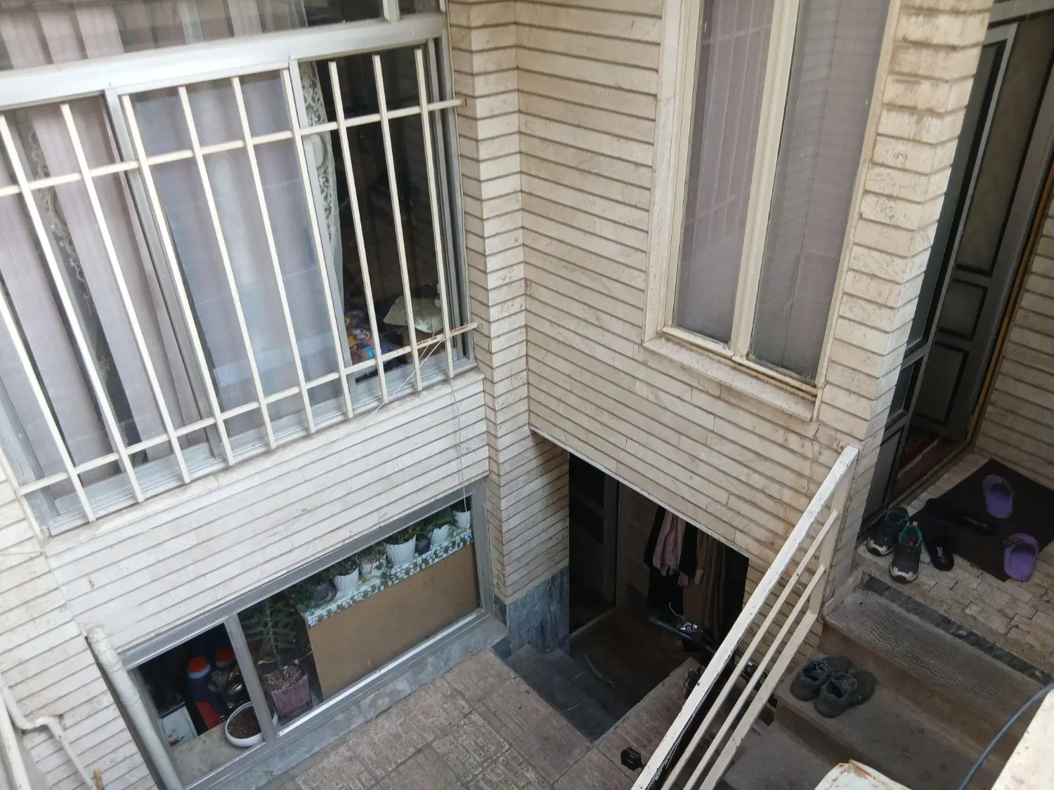 حیات دربست نوقلی درحافظ