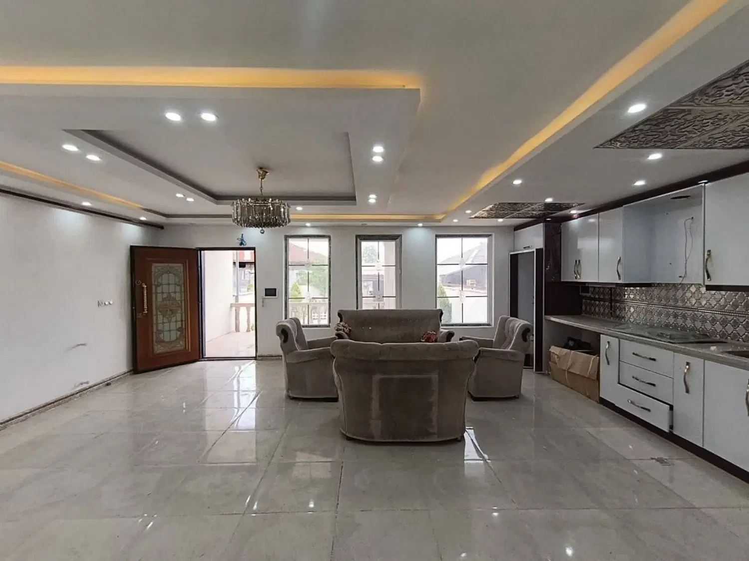 ویلا250مترزمین- 100متربنا تاپ لوکیشن
