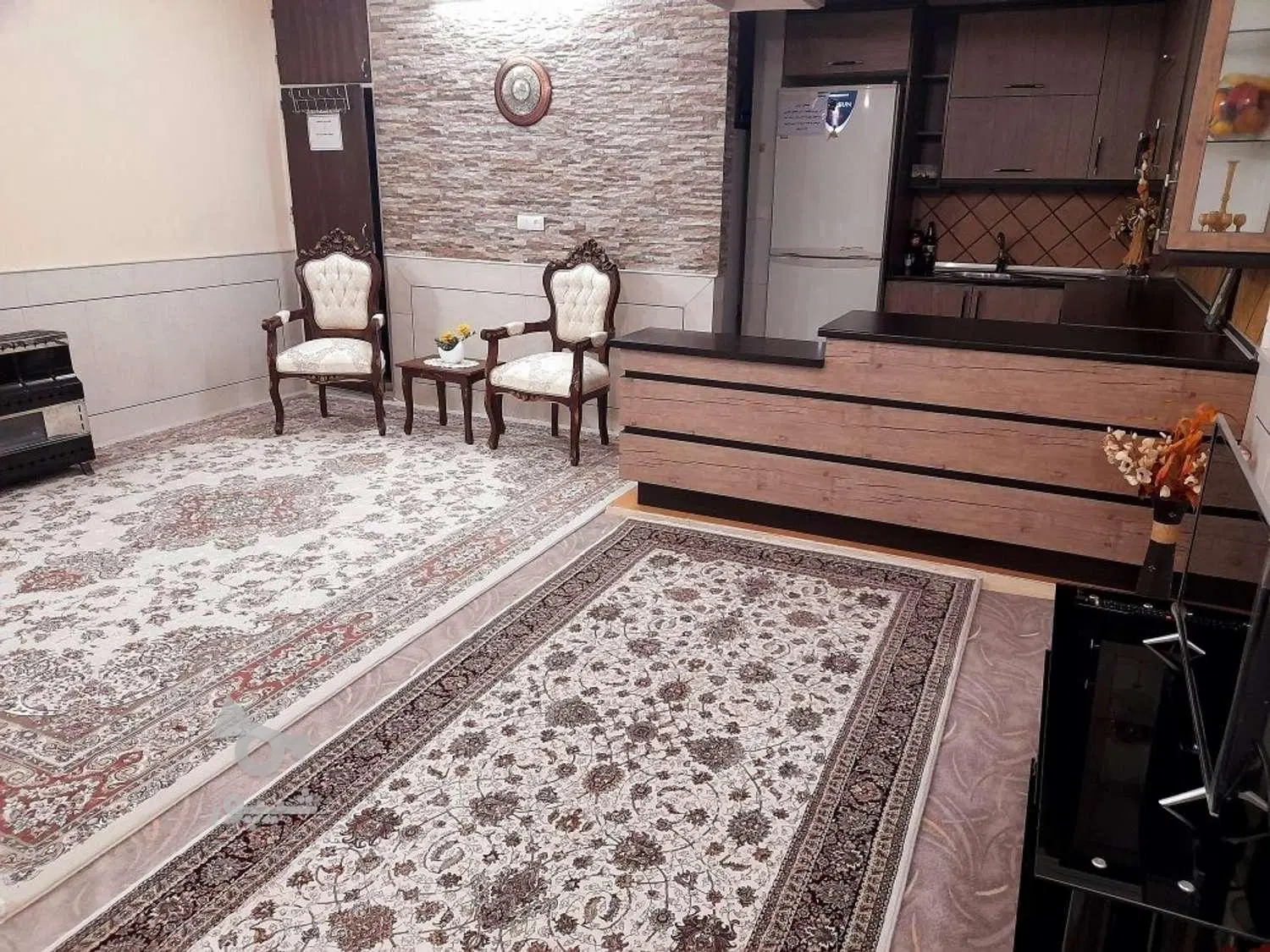 همخانه موجه