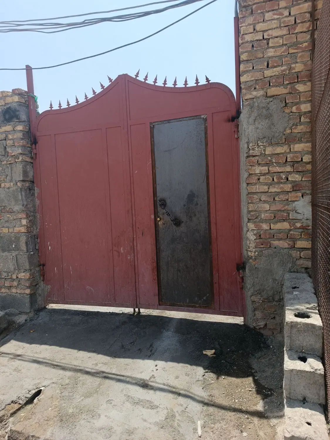 خانه اجاره ای کشاورز، سجادیه