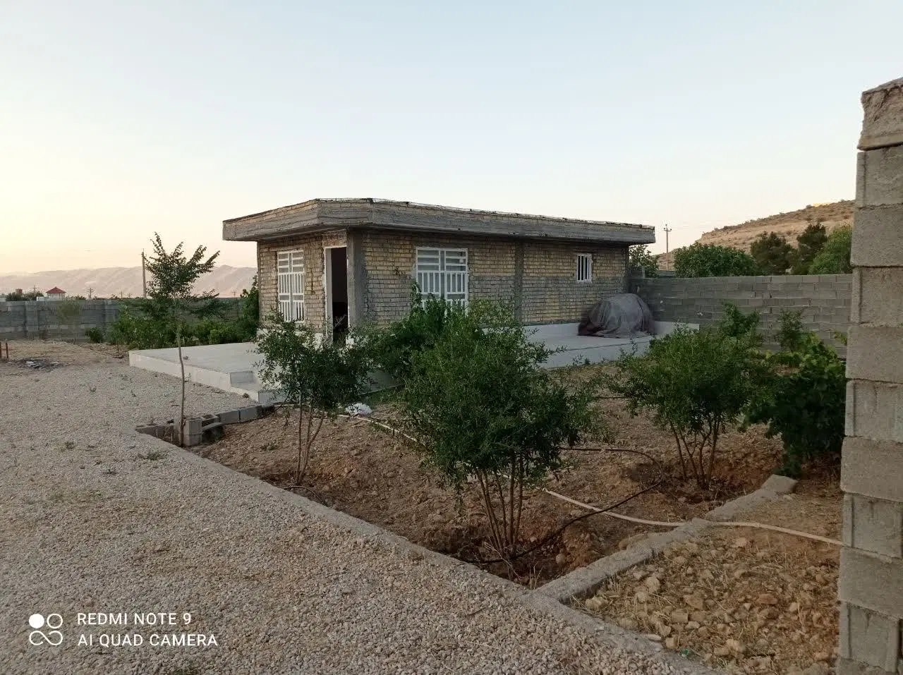 باغ ۱۴۰۰ متری