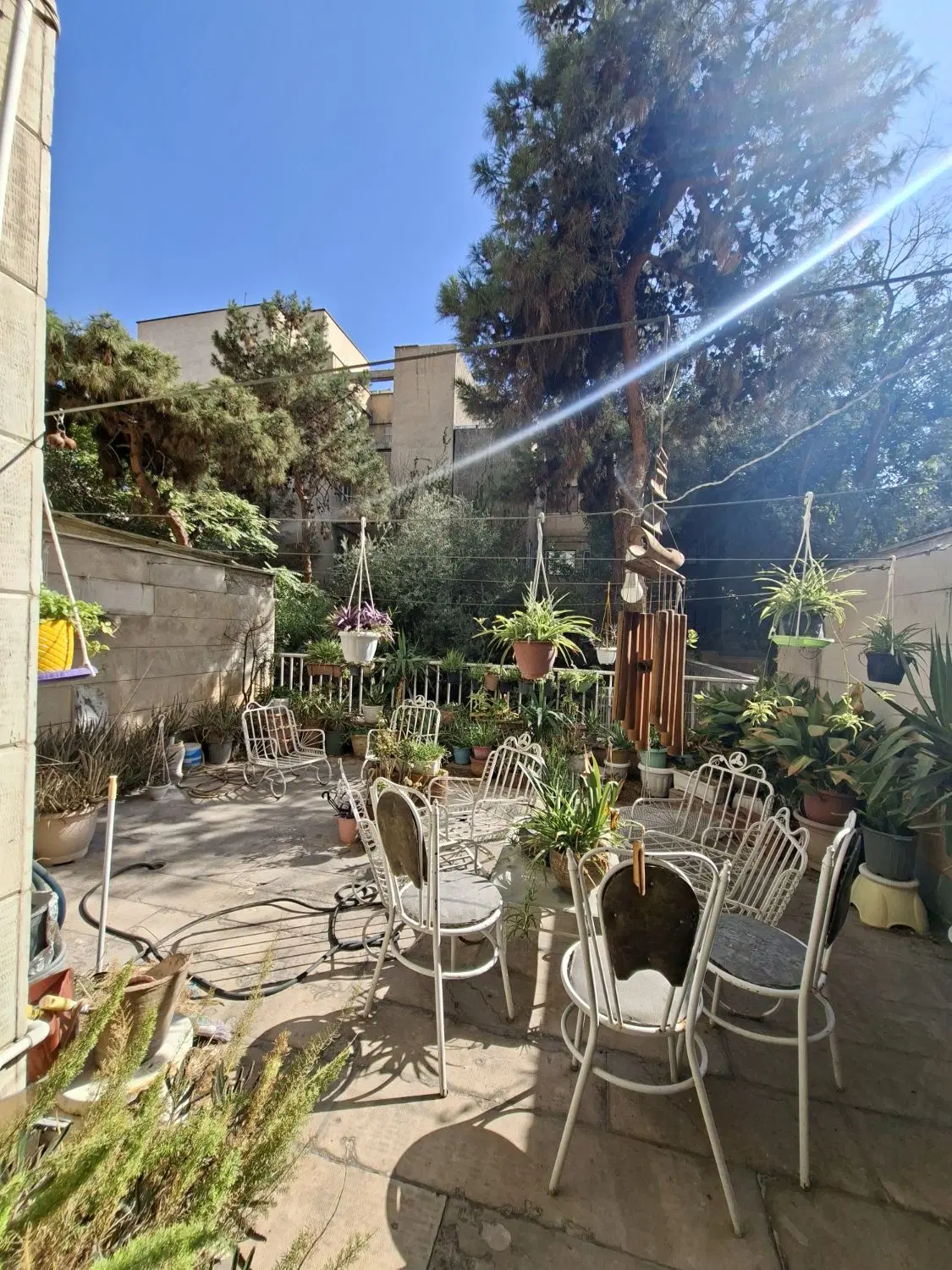 منزل ۱۰۷ متری - دبستان - دل باز و پر نور