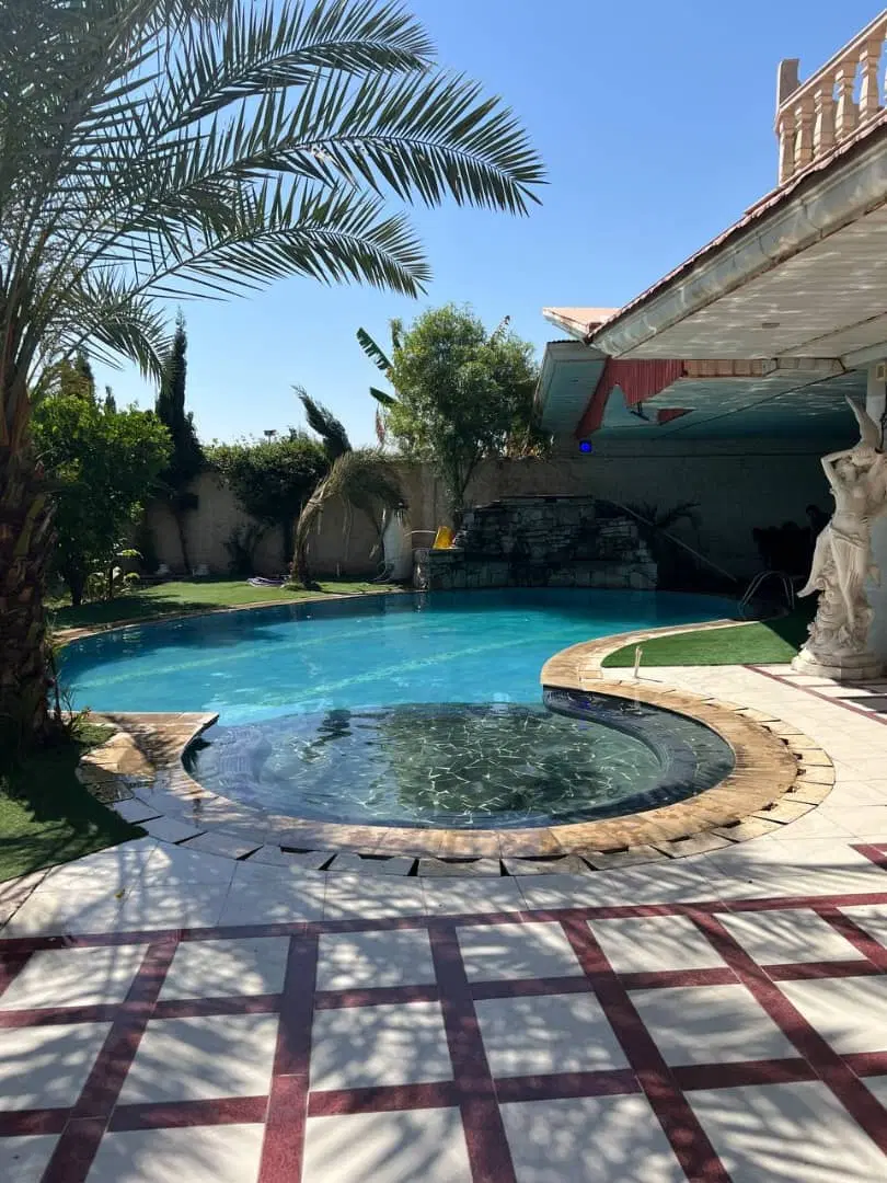 باغ‌۱۰۰۰مترسندتک‌برگ‌باکنتور