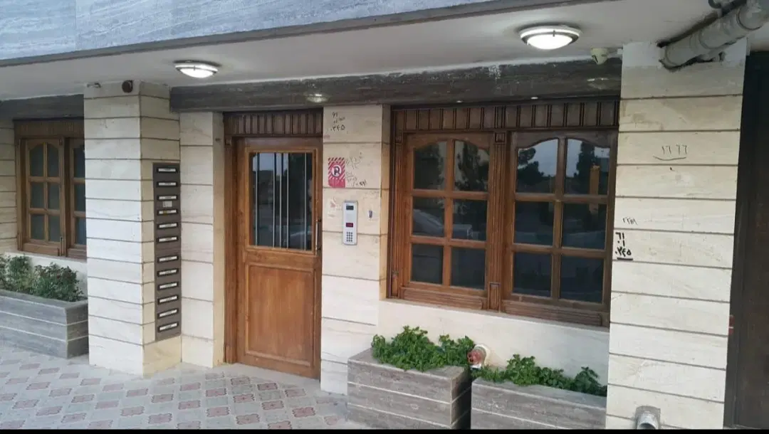 اجاره آپارتمان۱۶۰ متری ۳ خوابه کوی پرتو