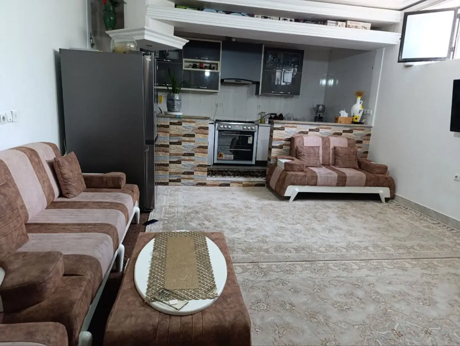 اجاره یک طبقه آپارتمان