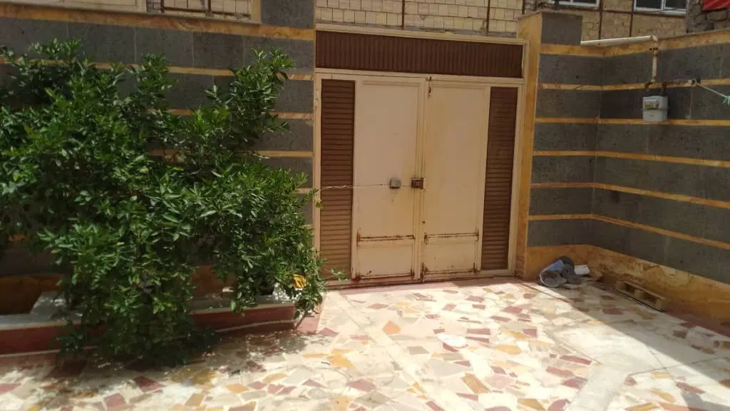 منزل فروشی همکف ۱۳۴ متر دو خوابه واقع در حاجی آباد