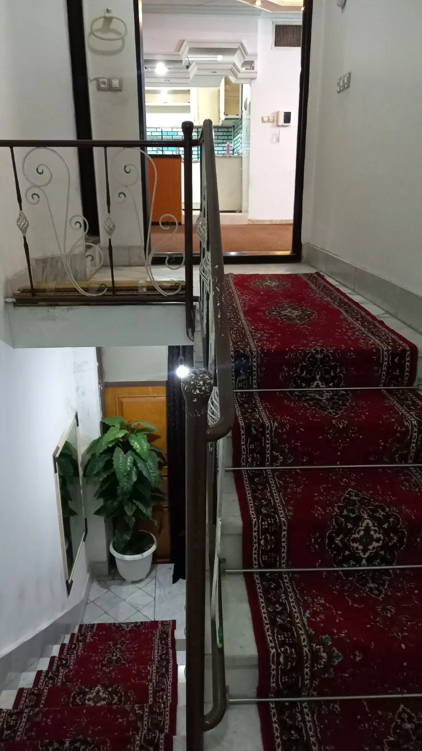 اپارتمان  یک خوابه  ۸۰ متری