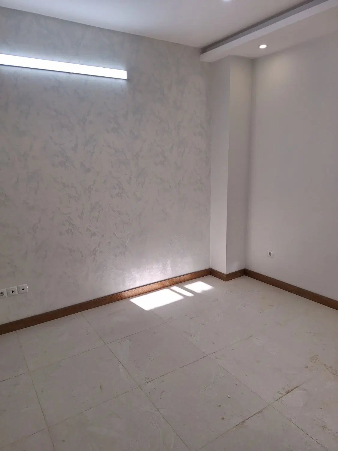 رهن و اجاره طبقه هکف خیابان صباحی
