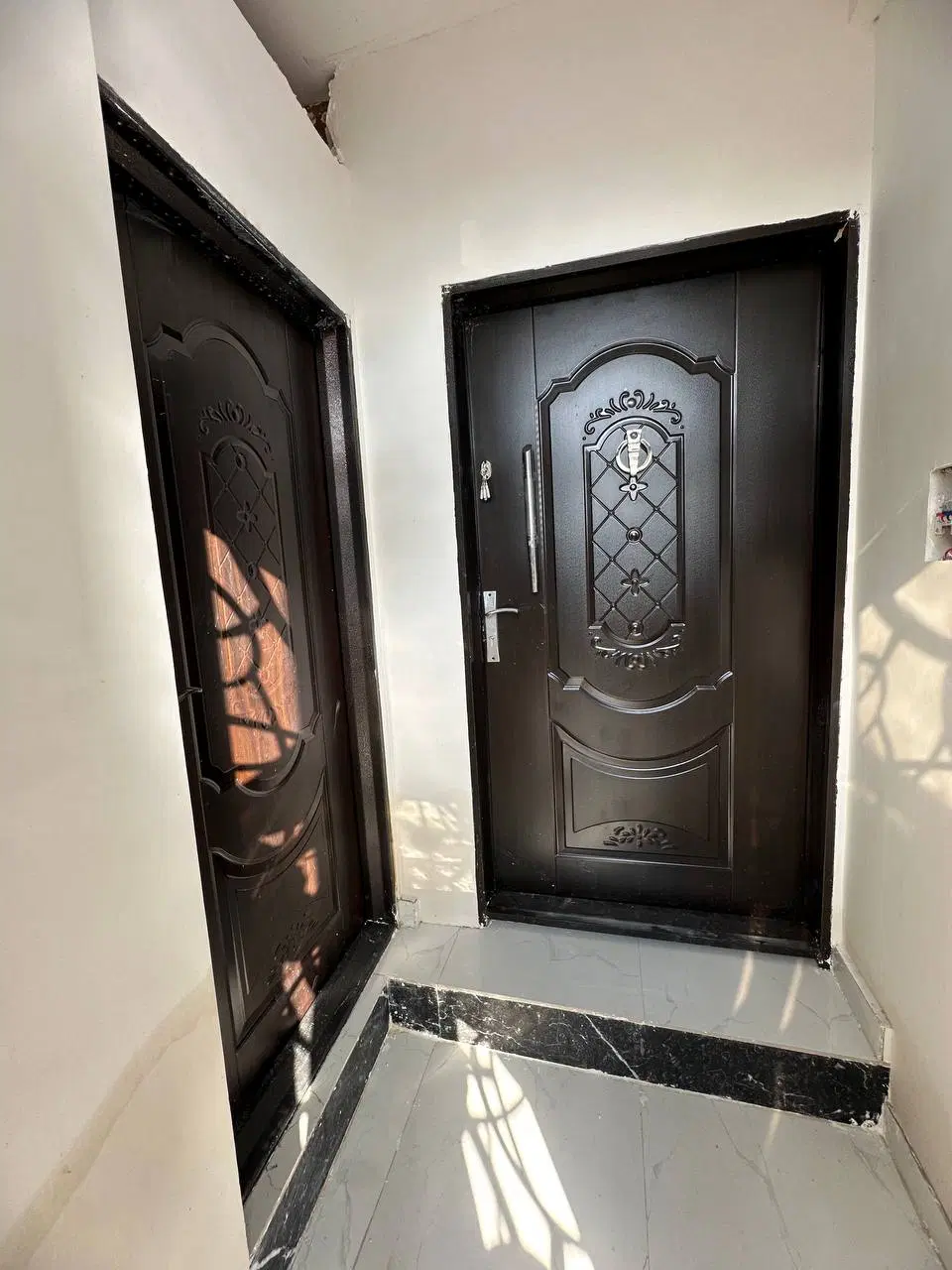 منزل تازه ساخت 100متر دهنه 10کوچه 7متری