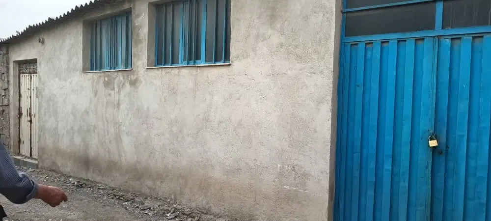 سالن در خانم گلی شهرک مدنی