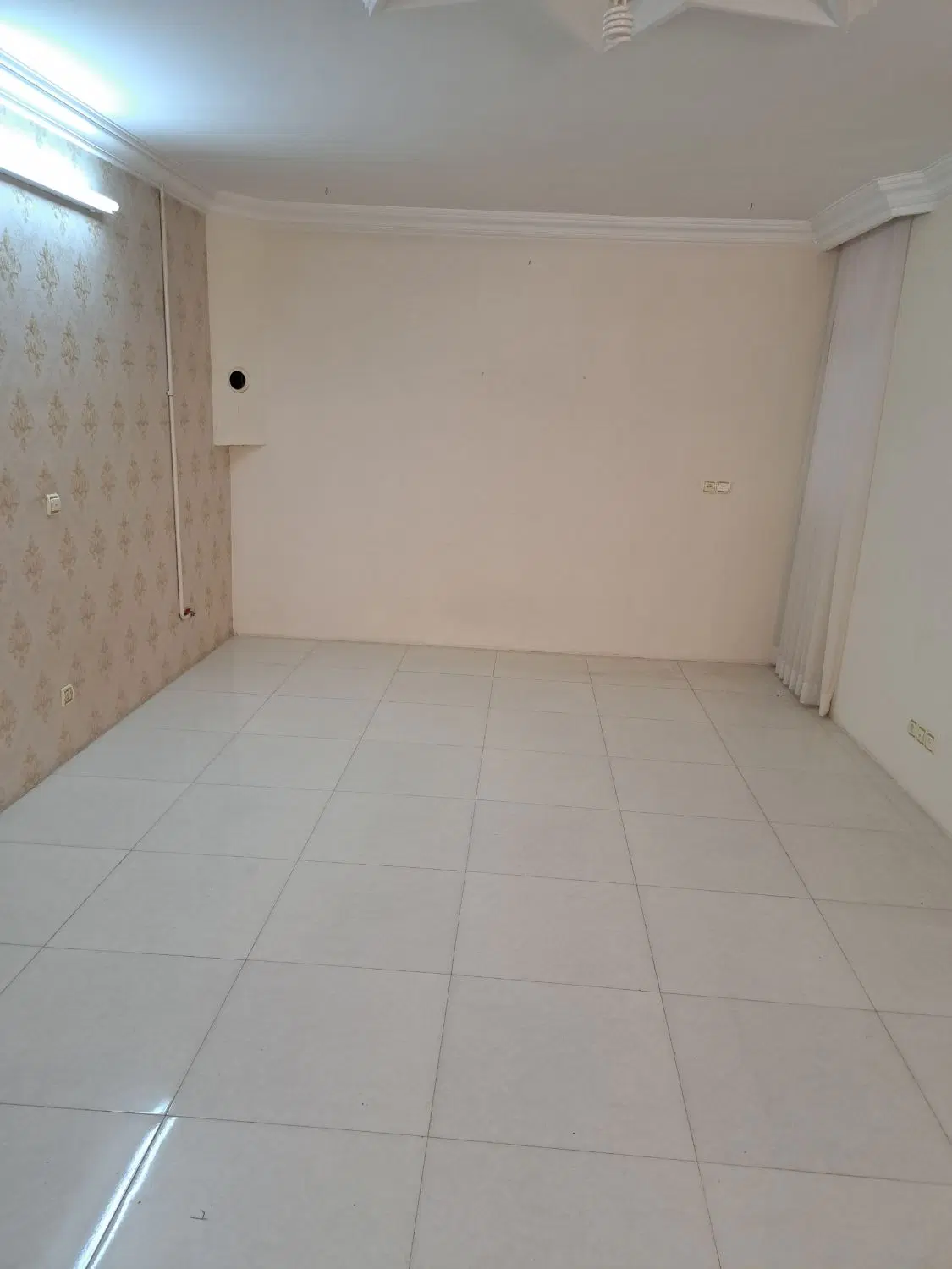 ۸۵ متری پشت حاشیه معلم چ راه صدف