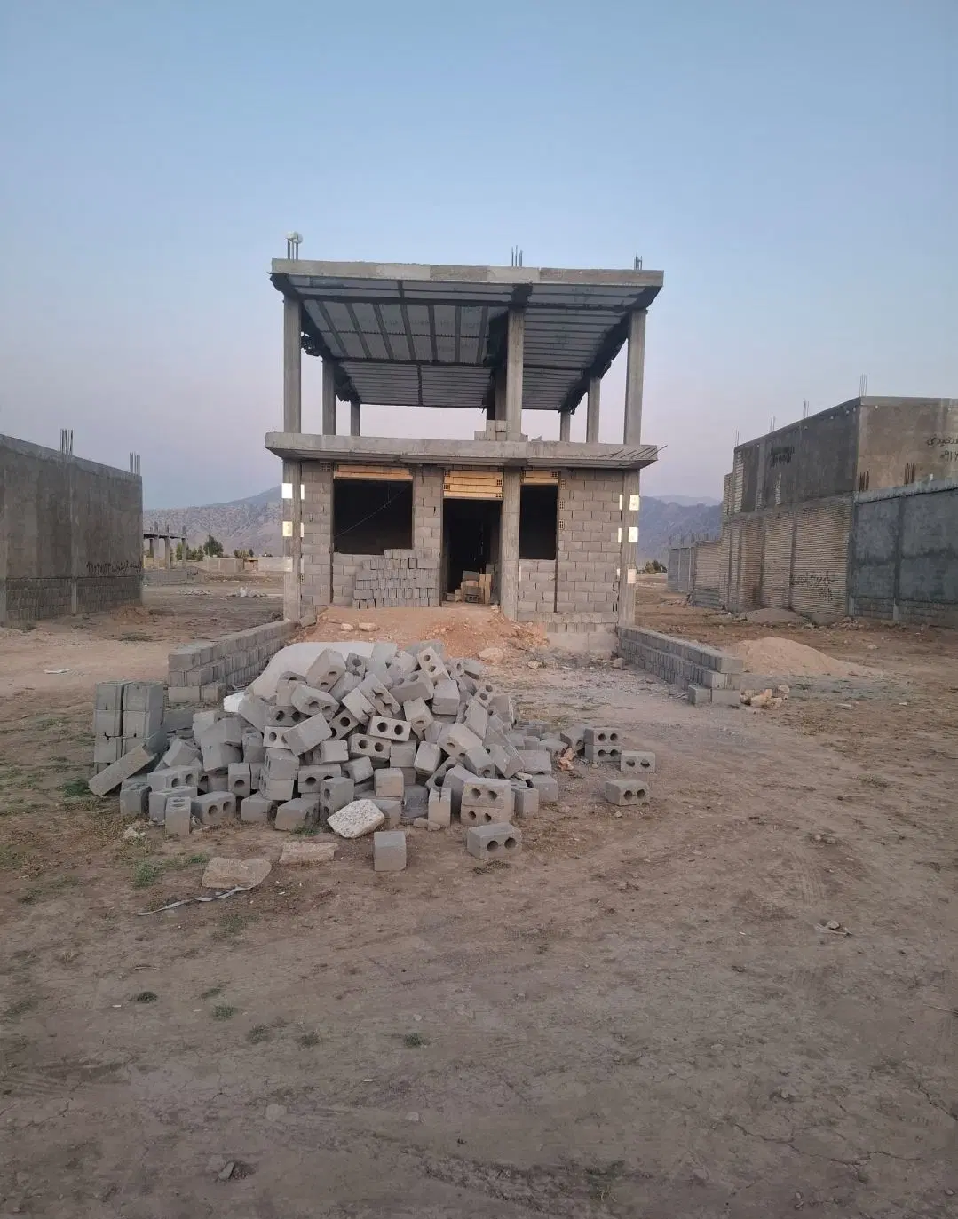 خانه نیمه ساخت کلدوزخ ۲