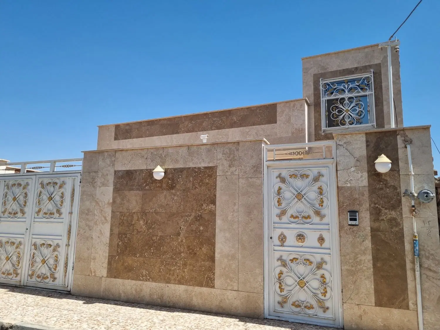 خانه ویلایی مامونیه خیابان دانشگاه