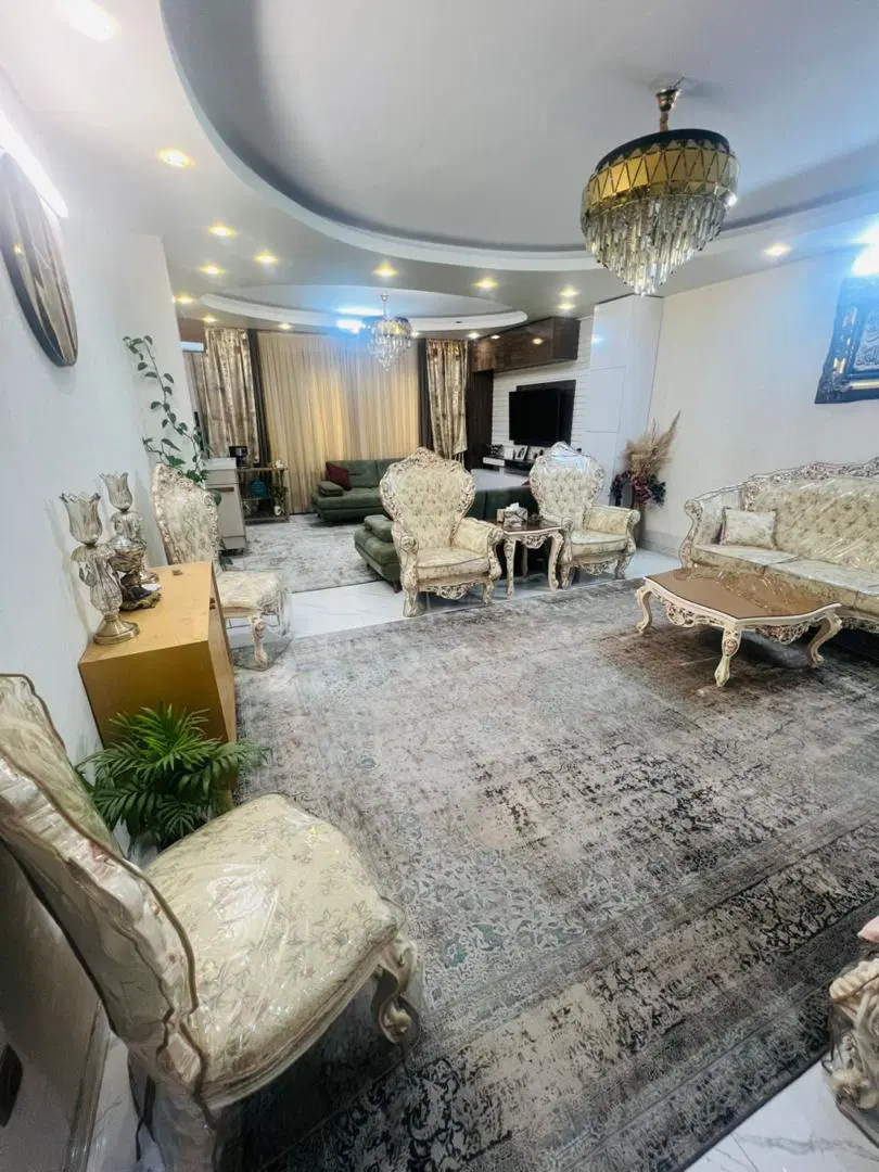 اجاره آپارتمان ،۹۰ متری،پارکینگ انباری اسانسور