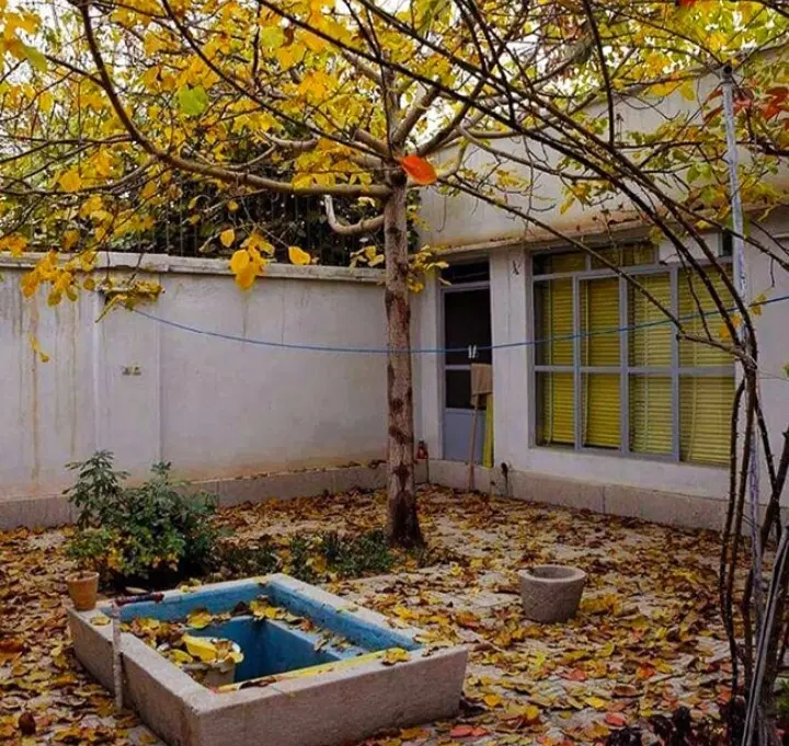 خانه دارم دنبال همخانه متمول و تحصیلکرده هستم