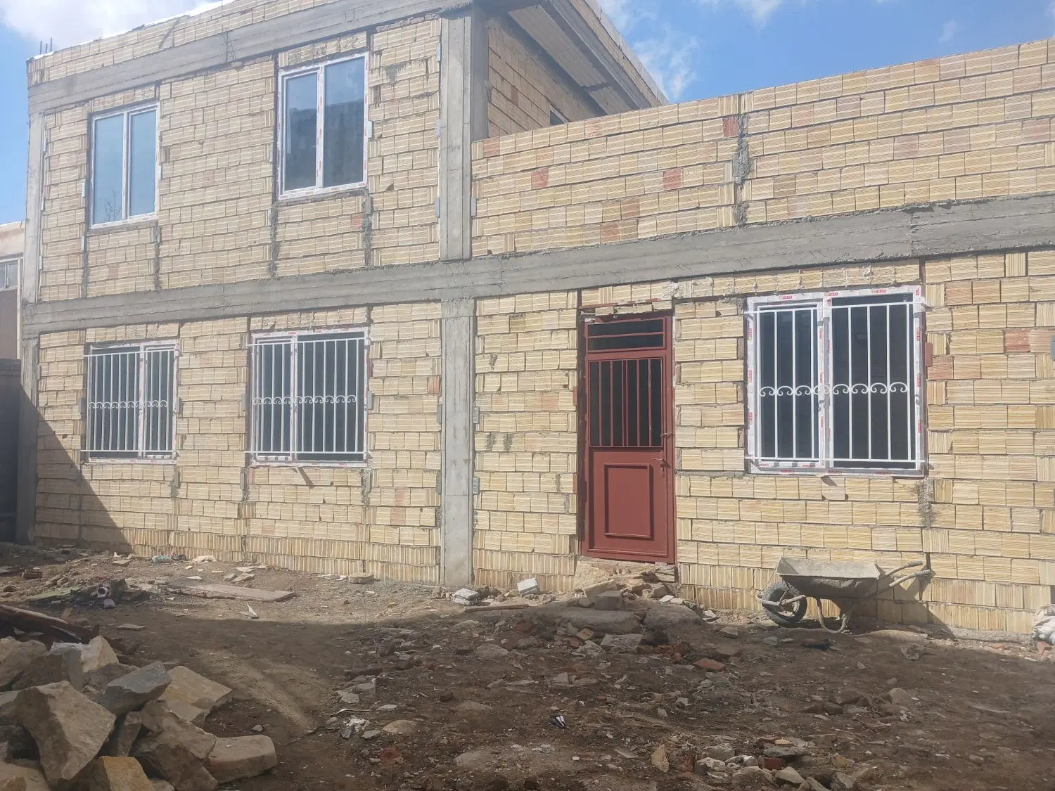 ویلایی ۴۱۳ متری عطایی