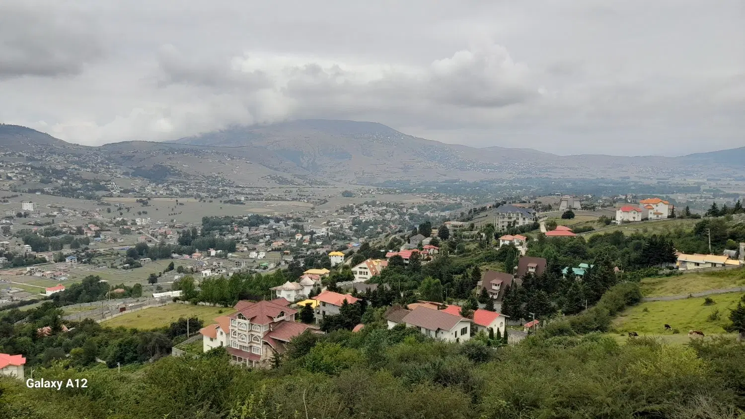 خانه دو طبقه