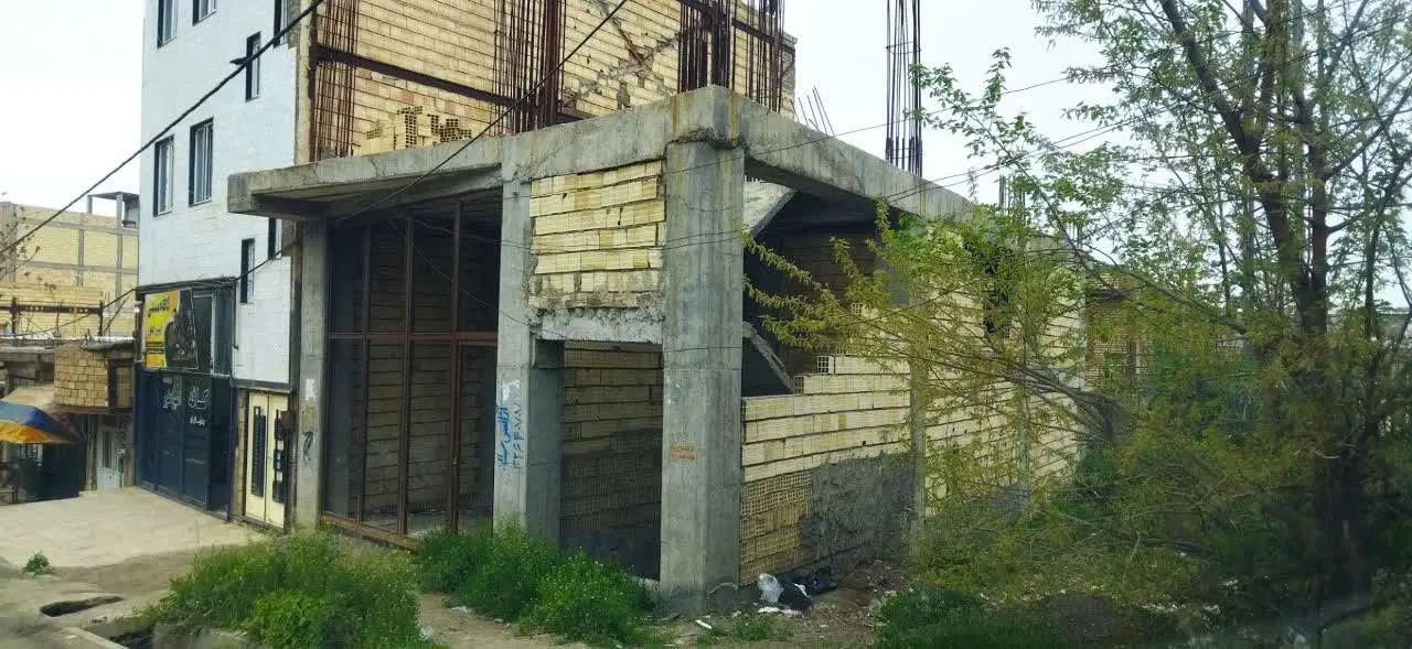 ساختمان تجاری مسکونی
