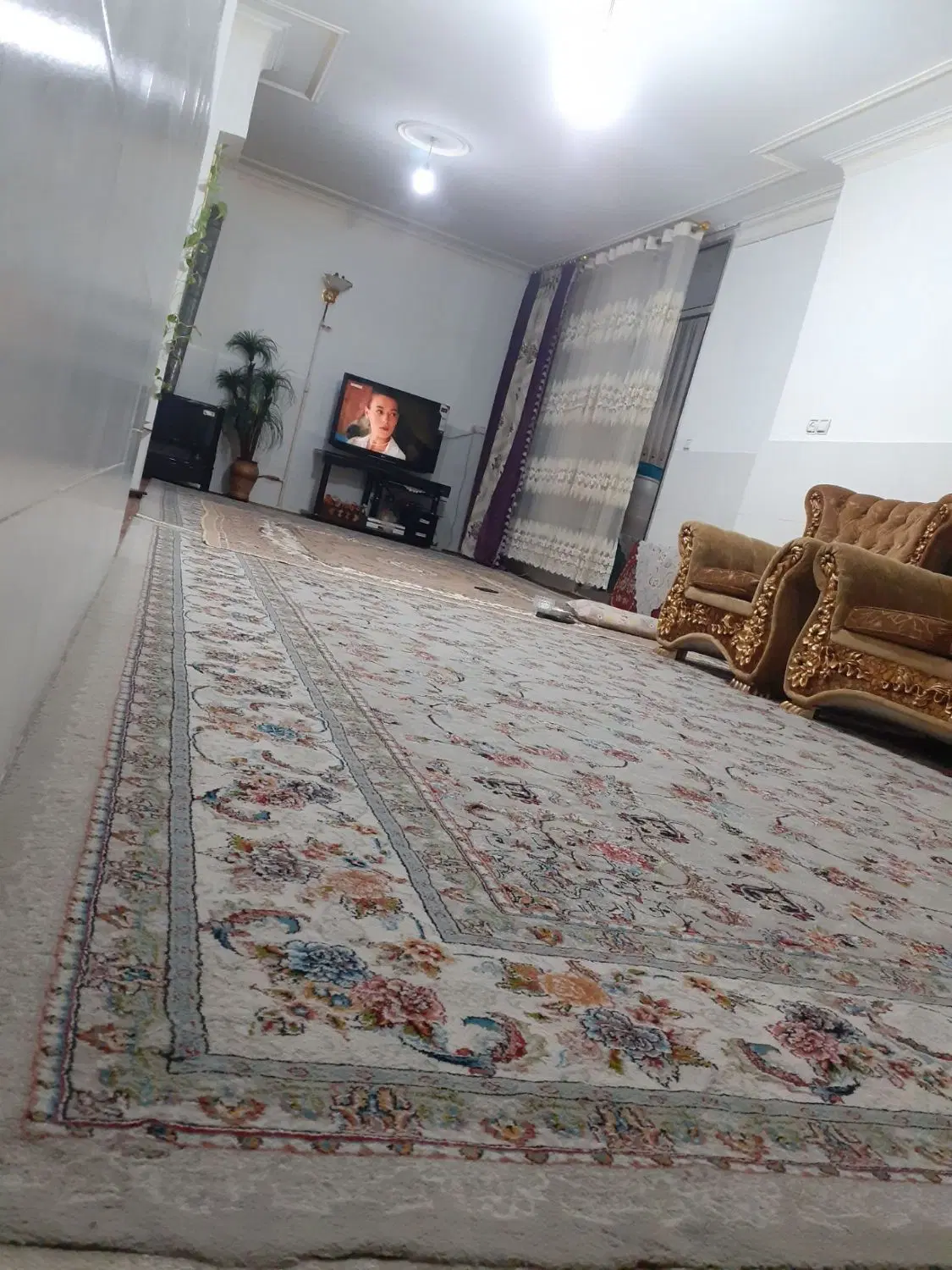 ۱۲۵ متر دو خواب تک واحدی طبقه دو از دو