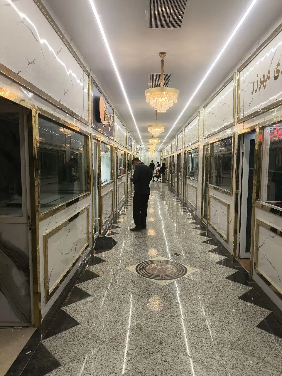 فروش مغازه طلافروشی در پاساژ اختصاصی طلا
