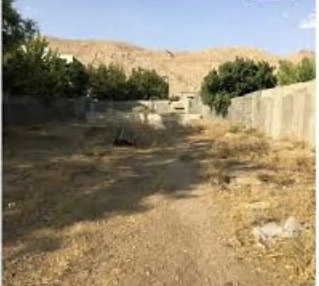 ۱۳ هکتار زمین با کاربرد مزروعی و صنعتی