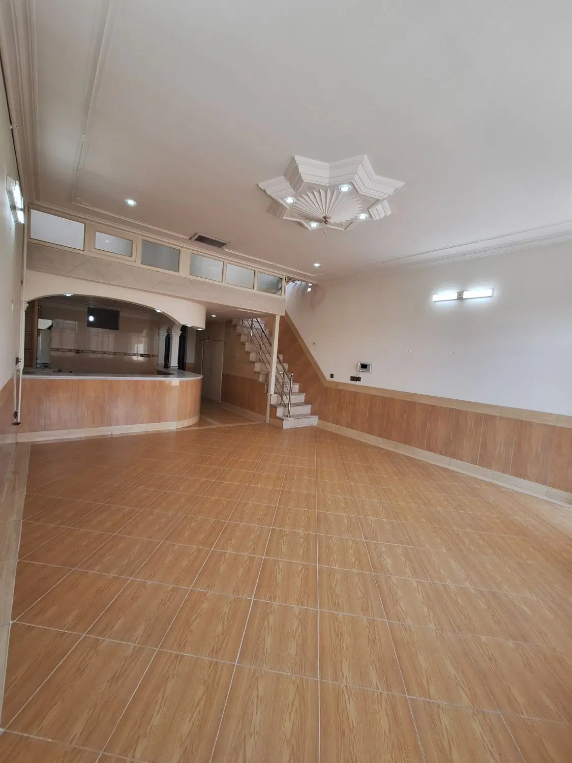 منزل خیابان ابوترابی تا آخر شهریور تخفیف ویژه