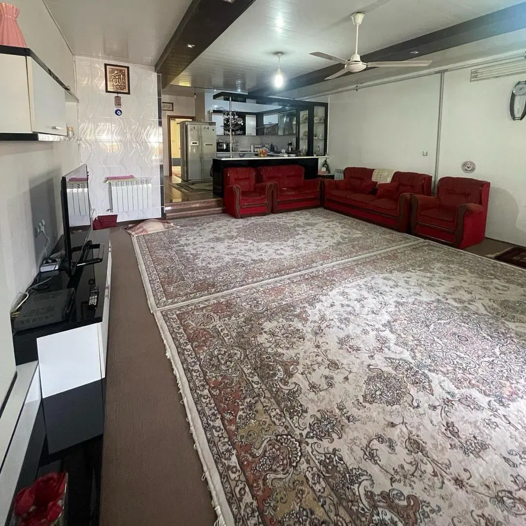 فروش خانه دو واحدی ۱۹۰ متری سند مجزا فرودگاه